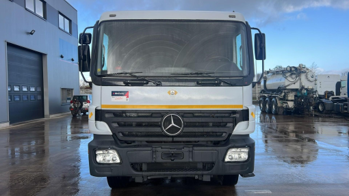 Mercedes-Benz--Actros 4144
