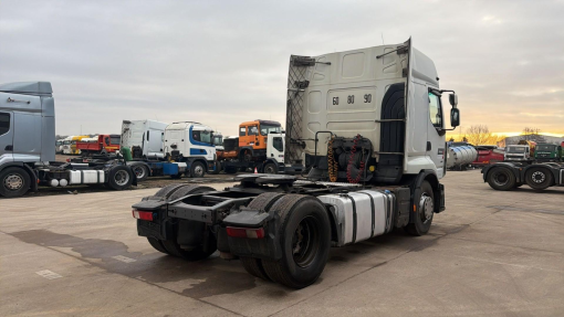 Renault--Premium 450