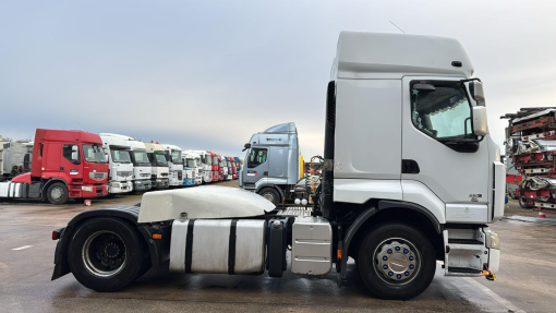 Renault--Premium 450