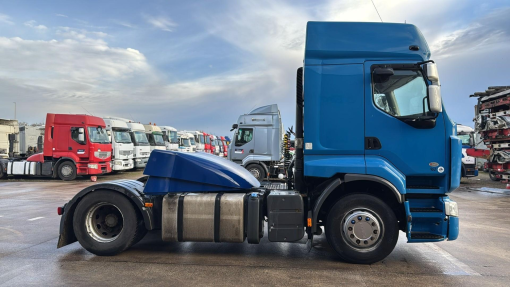 Renault--Premium 450