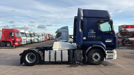 Renault--Premium 450