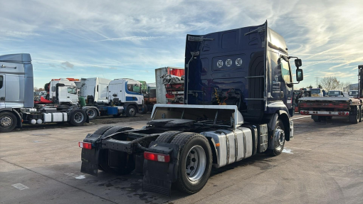 Renault--Premium 450