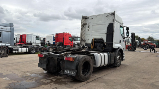 Renault--Premium 450