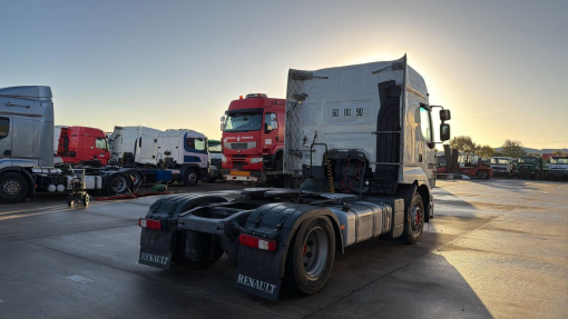 Renault--Premium 450