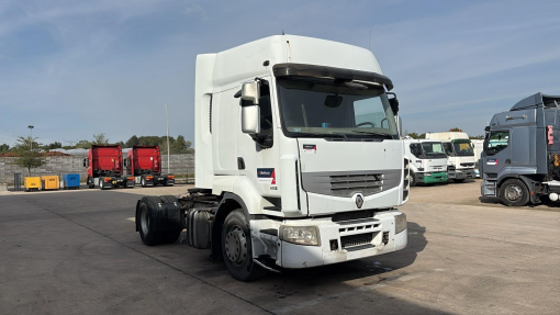 Renault--Premium 450
