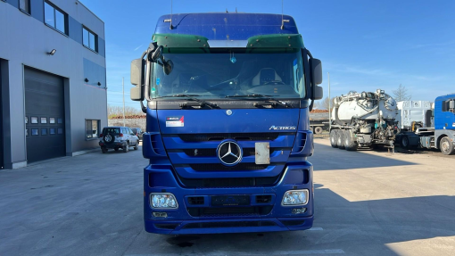 Mercedes-Benz--Actros 1841