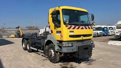 Renault--KERAX 370 DCI