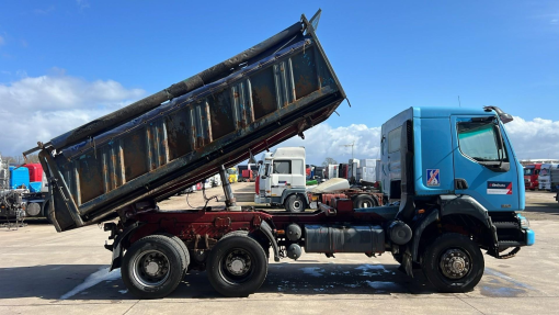 Renault--KERAX 370 DCI