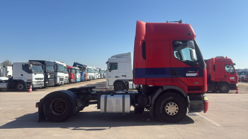 Renault--Premium 420
