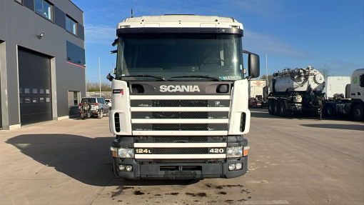 Scania--124-420