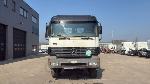 Mercedes-Benz--Actros 1843