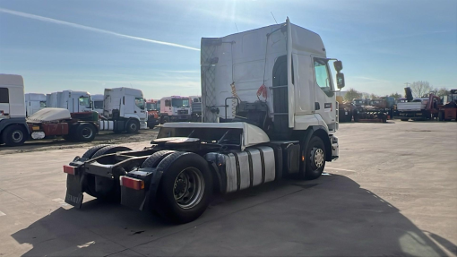 Renault--Premium 450 DXI