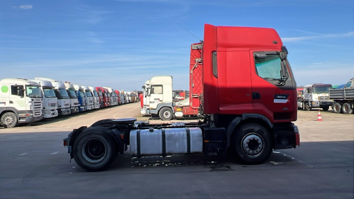 Renault--Premium 420