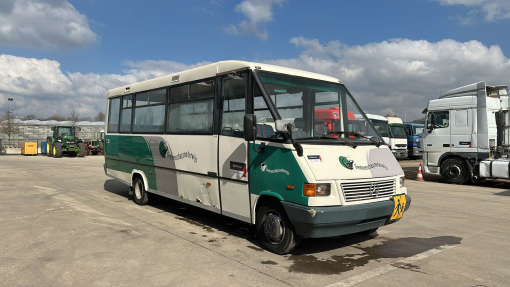 Mercedes-Benz--Vario 614