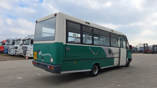Mercedes-Benz--Vario 614