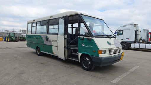 Mercedes-Benz--Vario 614