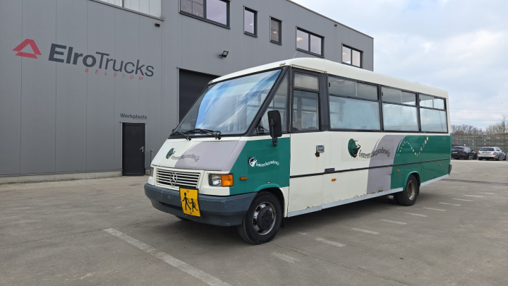 Mercedes-Benz--Vario 614