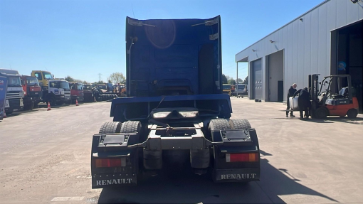 Renault--Premium 420