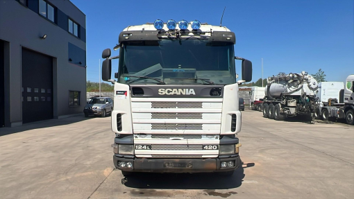 Scania--124-420