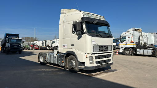 Volvo--FH 440