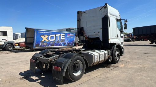 Renault--Premium 400