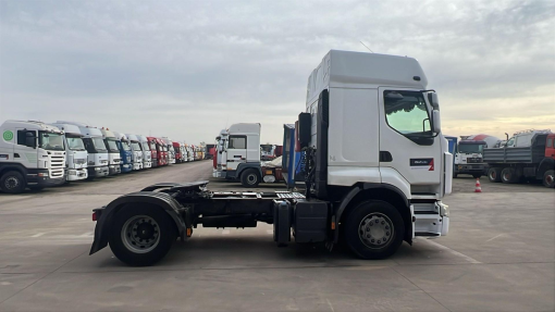 Renault--Premium 460 DXI