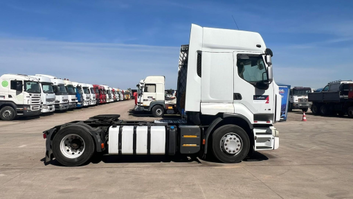 Renault--Premium 460 DXI