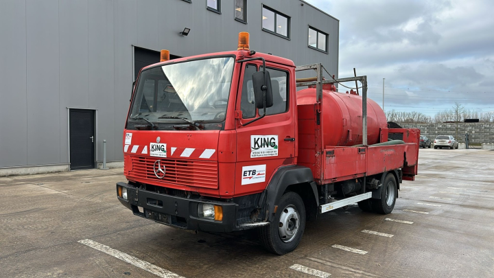 Mercedes-Benz--SK 814