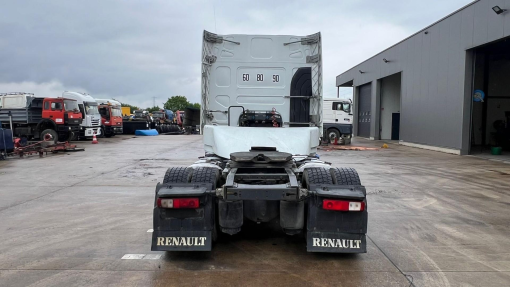 Renault--Premium 460 DXI