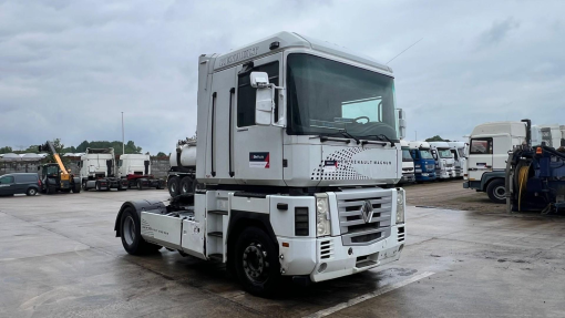 Renault--AE 440 Magnum E-tech