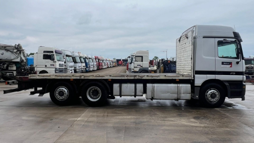 Mercedes-Benz--ACTROS 2543