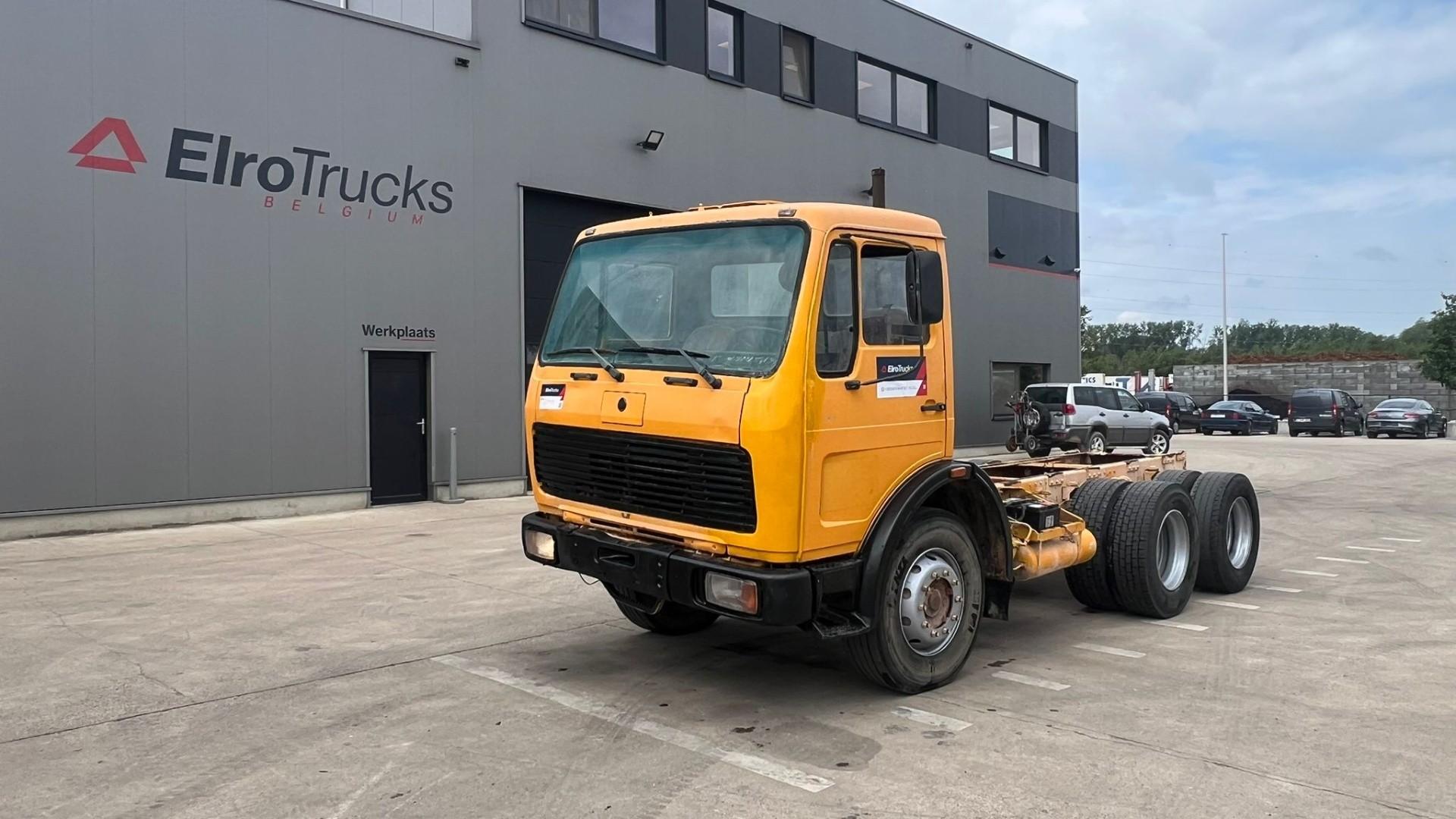 Mercedes-Benz--SK 2224