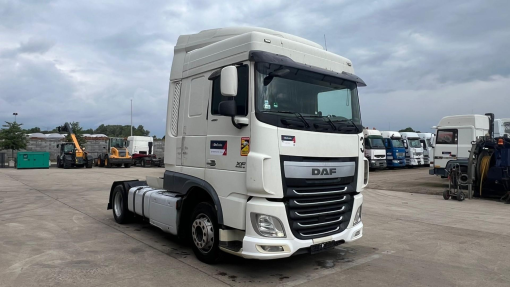 DAF--105 XF 460