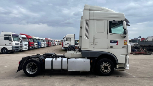 DAF--105 XF 460