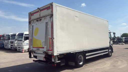 Volvo--FL 260