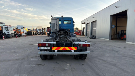 Mercedes-Benz--actros 3241