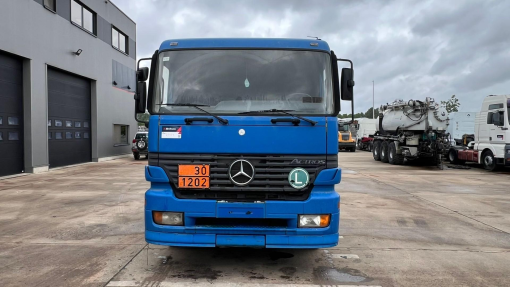 Mercedes-Benz--ACTROS 1848