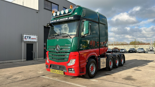 Mercedes-Benz--Actros 4158