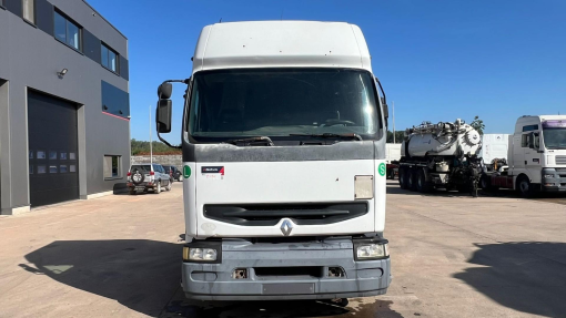 Renault--Premium 400