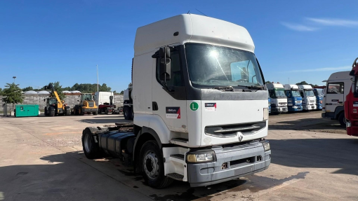 Renault--Premium 400