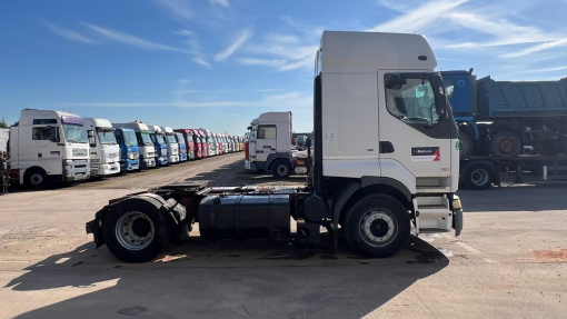 Renault--Premium 400
