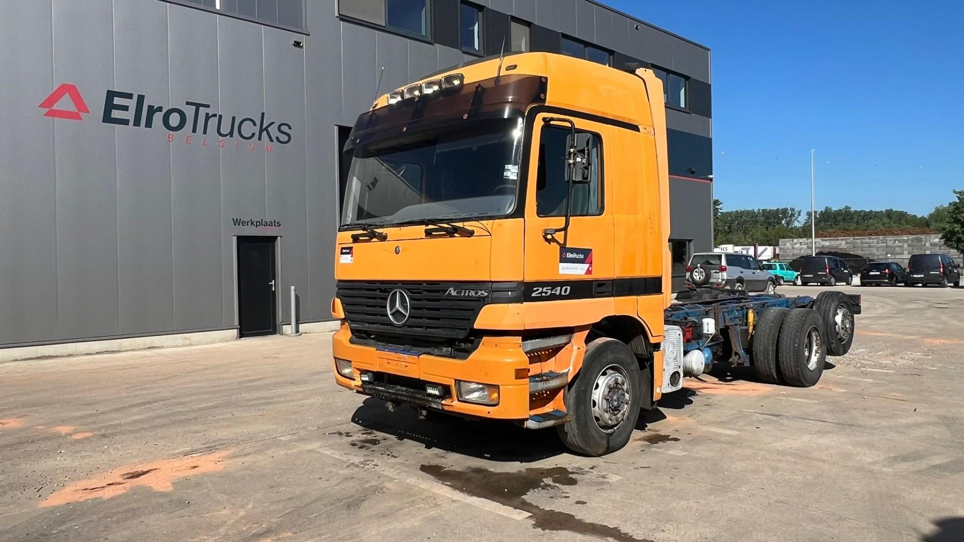 Mercedes-Benz--Actros 2540