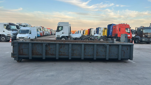 HOOK CONTAINER--HAAKCONTAINER