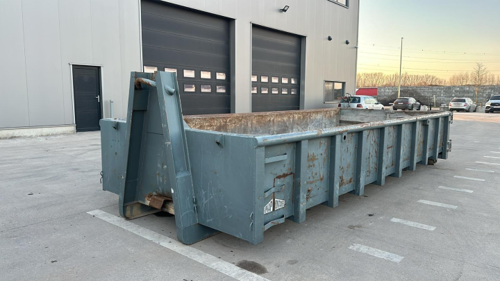 HOOK CONTAINER--HAAKCONTAINER