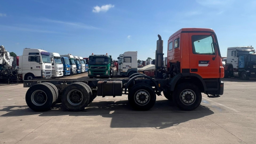 Mercedes-Benz--Actros 3236