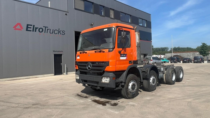 Mercedes-Benz--Actros 3236