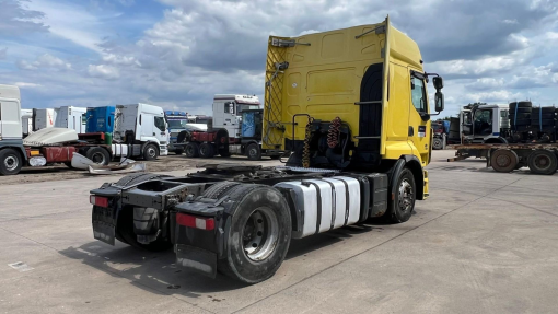Renault--Premium 440 DXI
