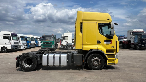 Renault--Premium 440 DXI