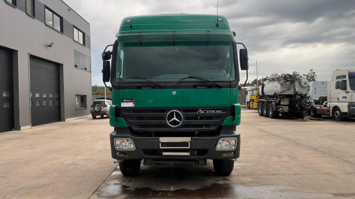 Mercedes-Benz--Actros 2646