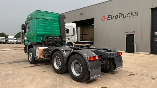 Mercedes-Benz--Actros 2646